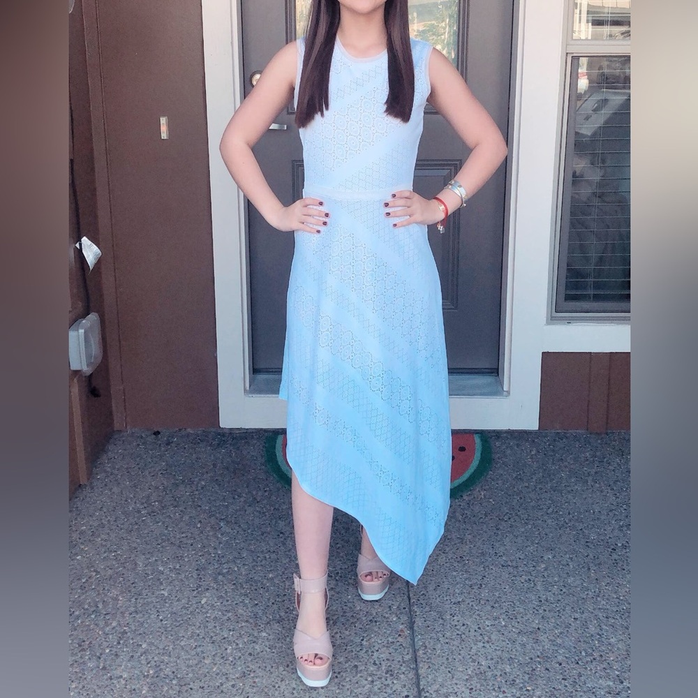 BCBGMAXAZRIA White Dress - XXS